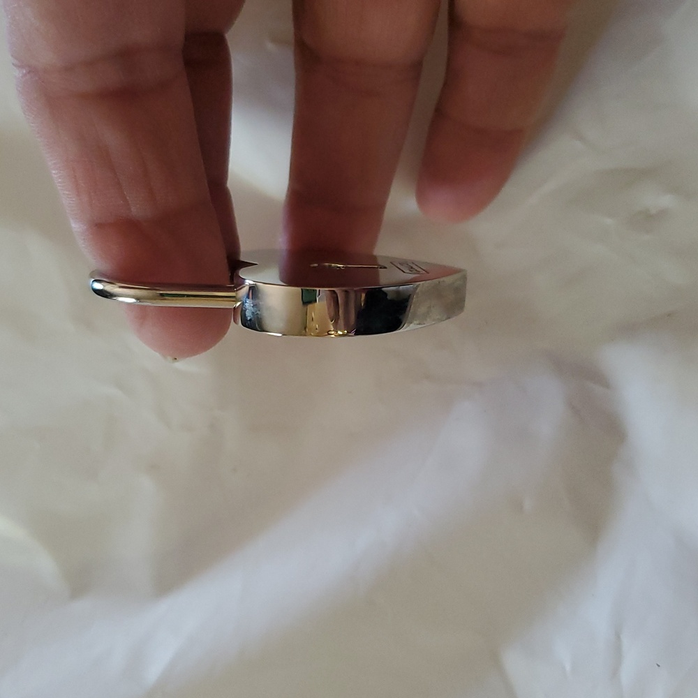 Coach Red Heart Padlock Keyring - Picture 3 of 5